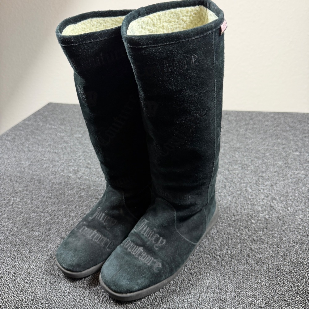 Juicy‎ Couture Black Suede Mid Calf Boots Women 6.5 Sherpa Lined Embossed VTG